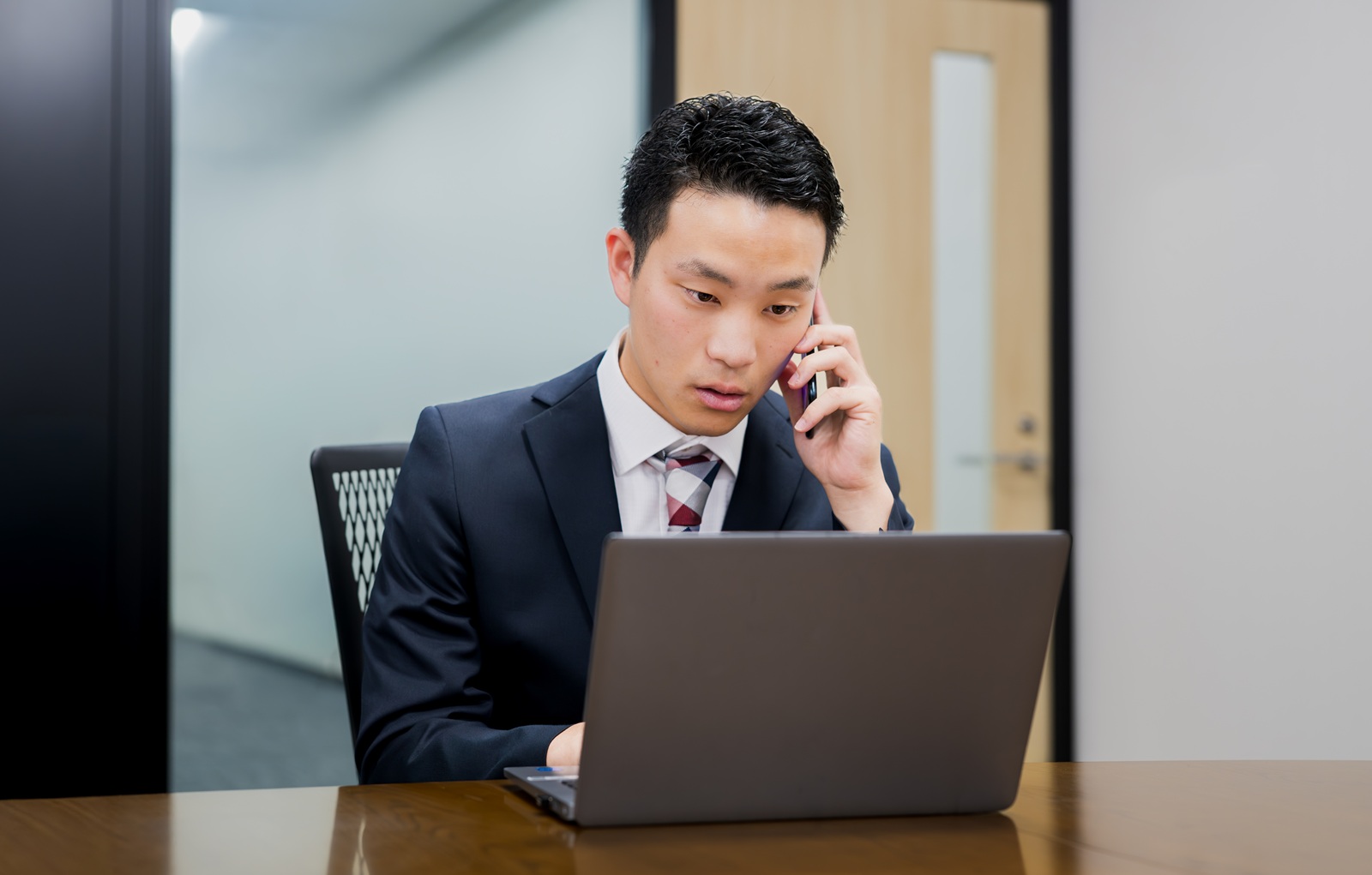 関節・外傷営業部